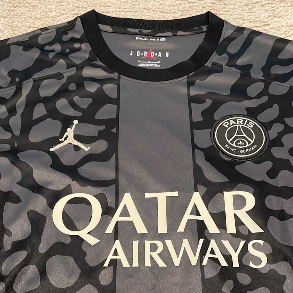 Paris Saint-Germain Jordan 2023/24 Third Stadium Jersey size L NWT - Picture 2 of 6